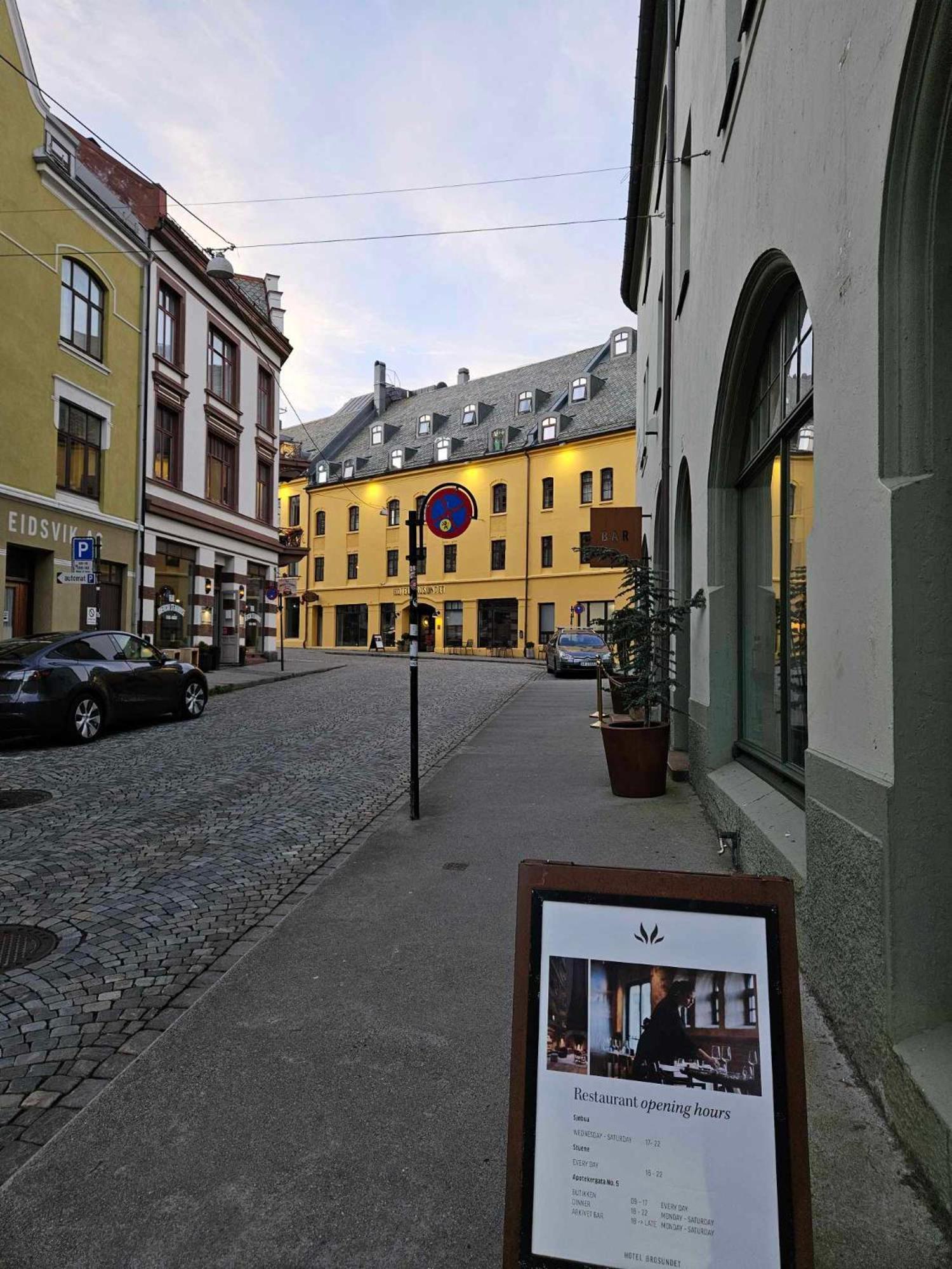 In The Heart Of Brosundet! Fully Equipped 3 Bed Room Ap Alesund Ngoại thất bức ảnh
